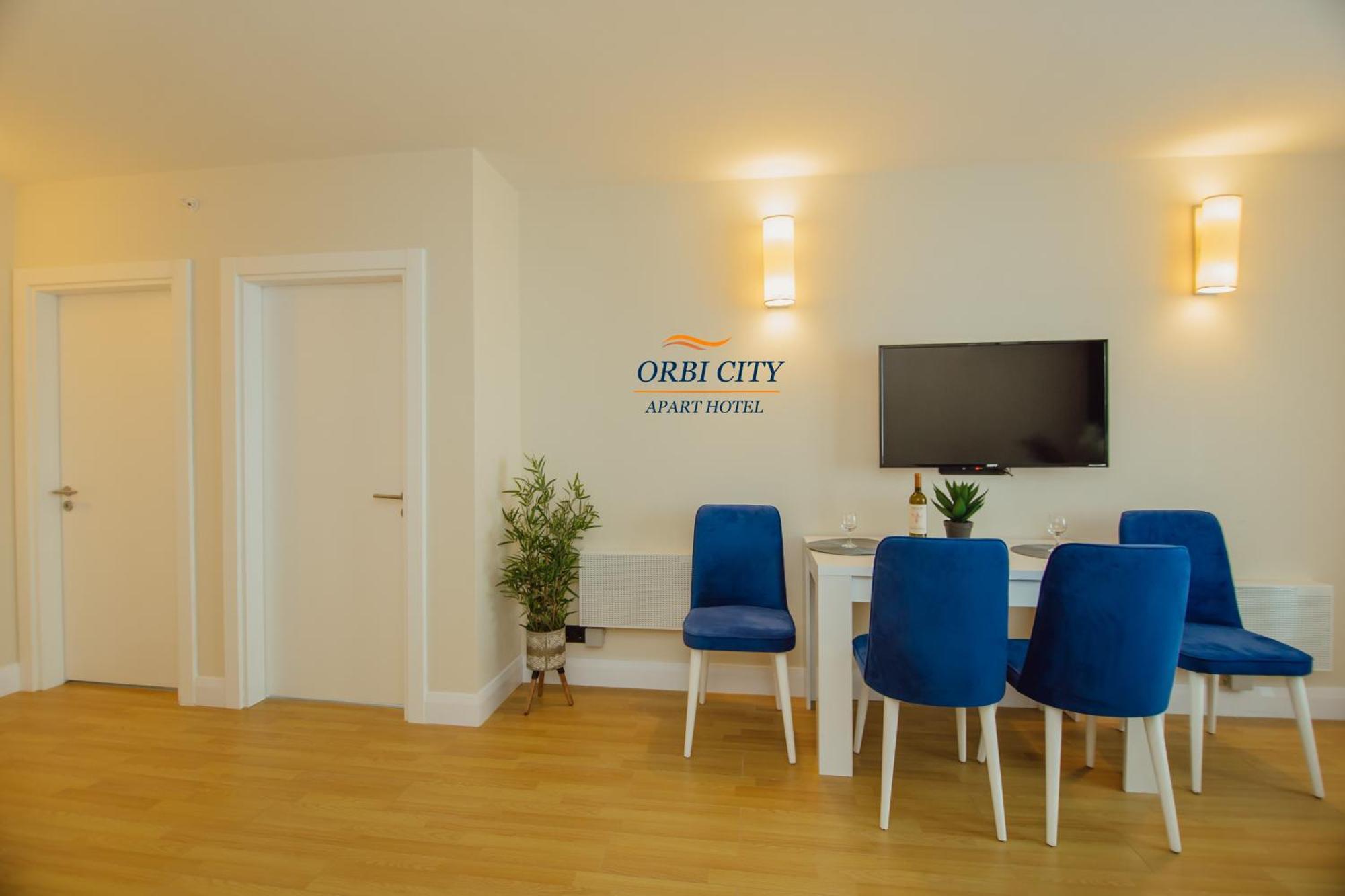 Apart-Hotel Orbi City Batumi Exterior foto