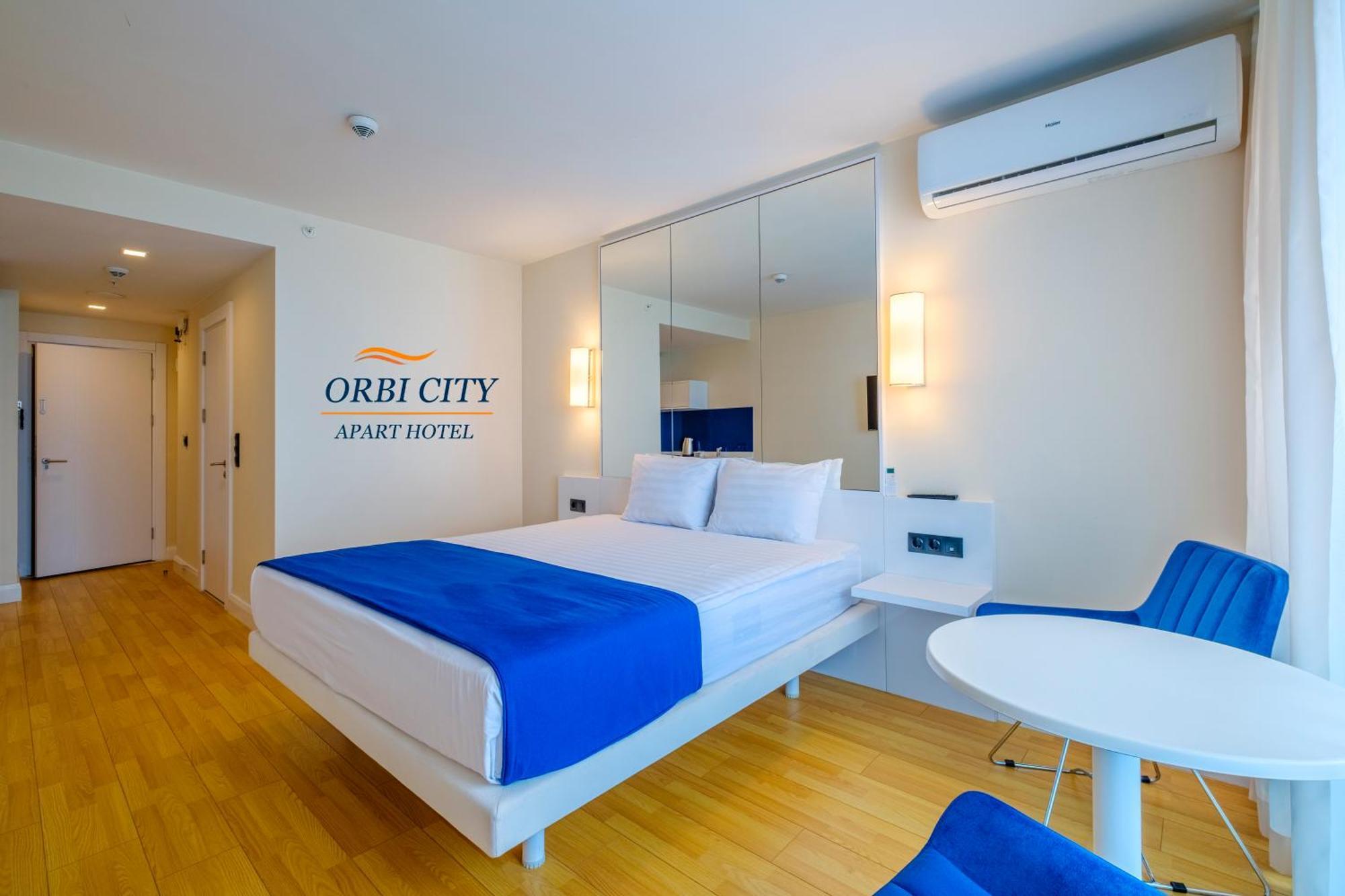 Apart-Hotel Orbi City Batumi Exterior foto