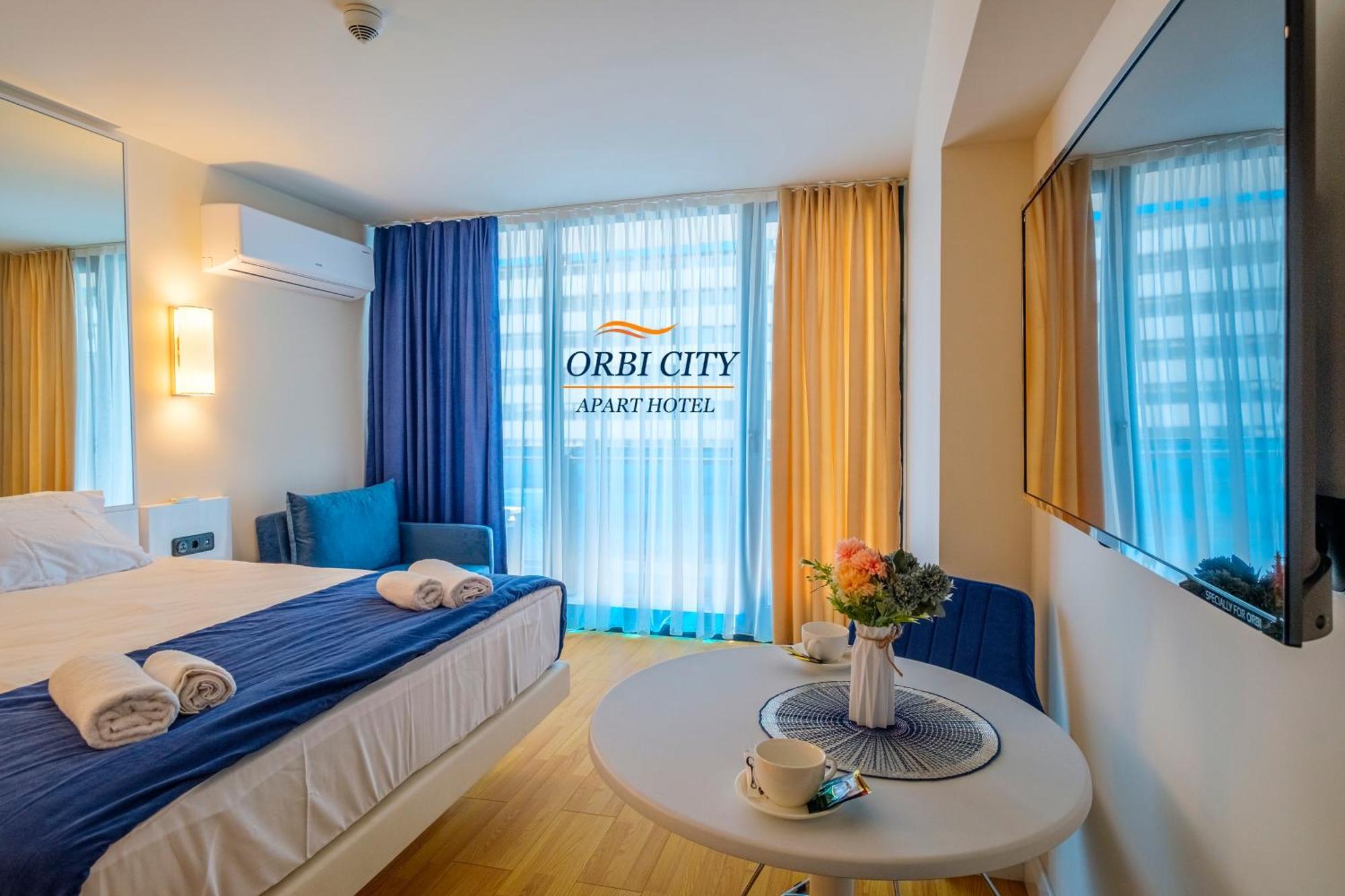 Apart-Hotel Orbi City Batumi Exterior foto