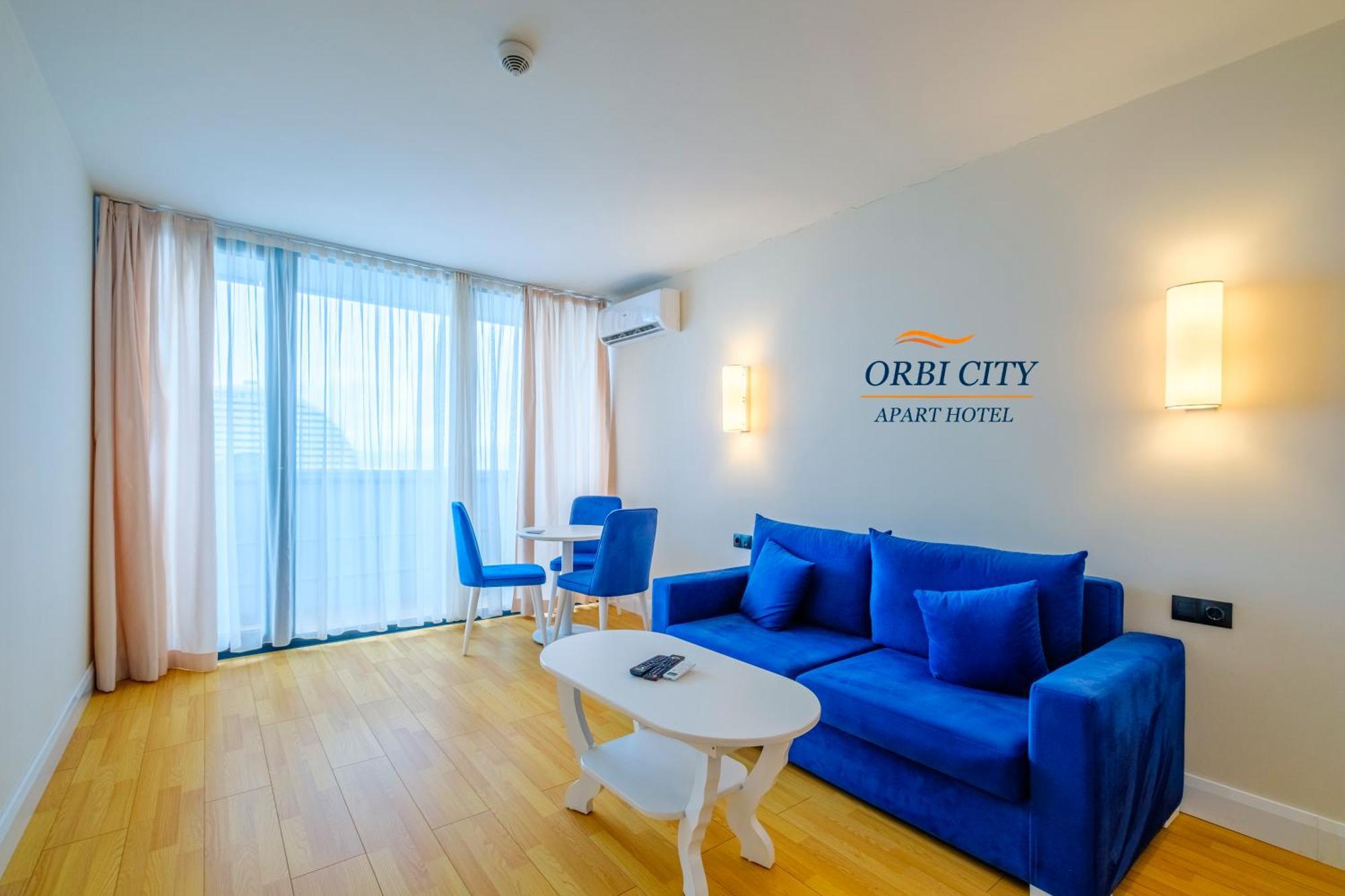 Apart-Hotel Orbi City Batumi Exterior foto