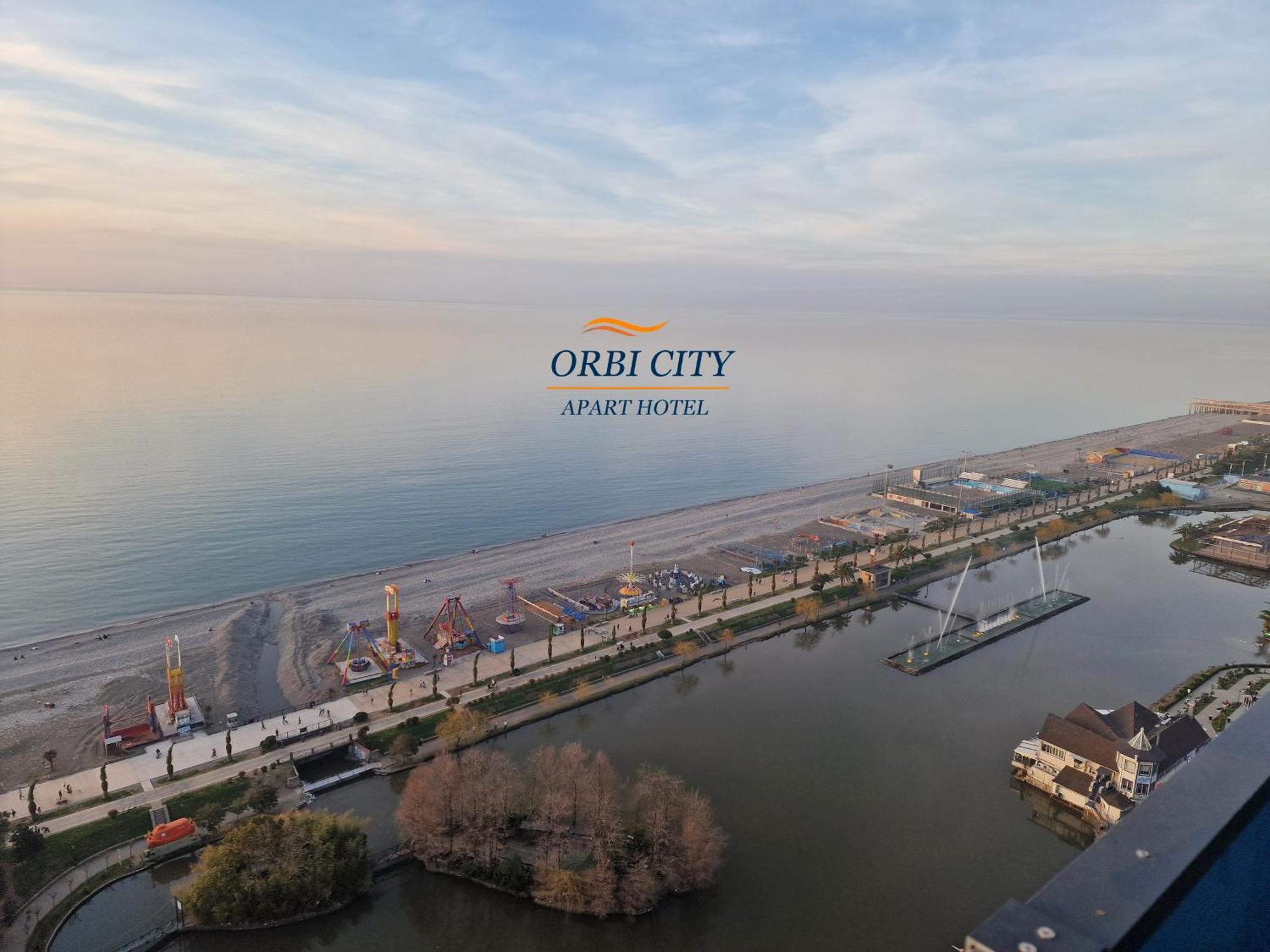Apart-Hotel Orbi City Batumi Exterior foto